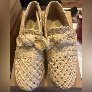 Matisse Coconuts Woven Slip-On Loafers sz 9 NEW!